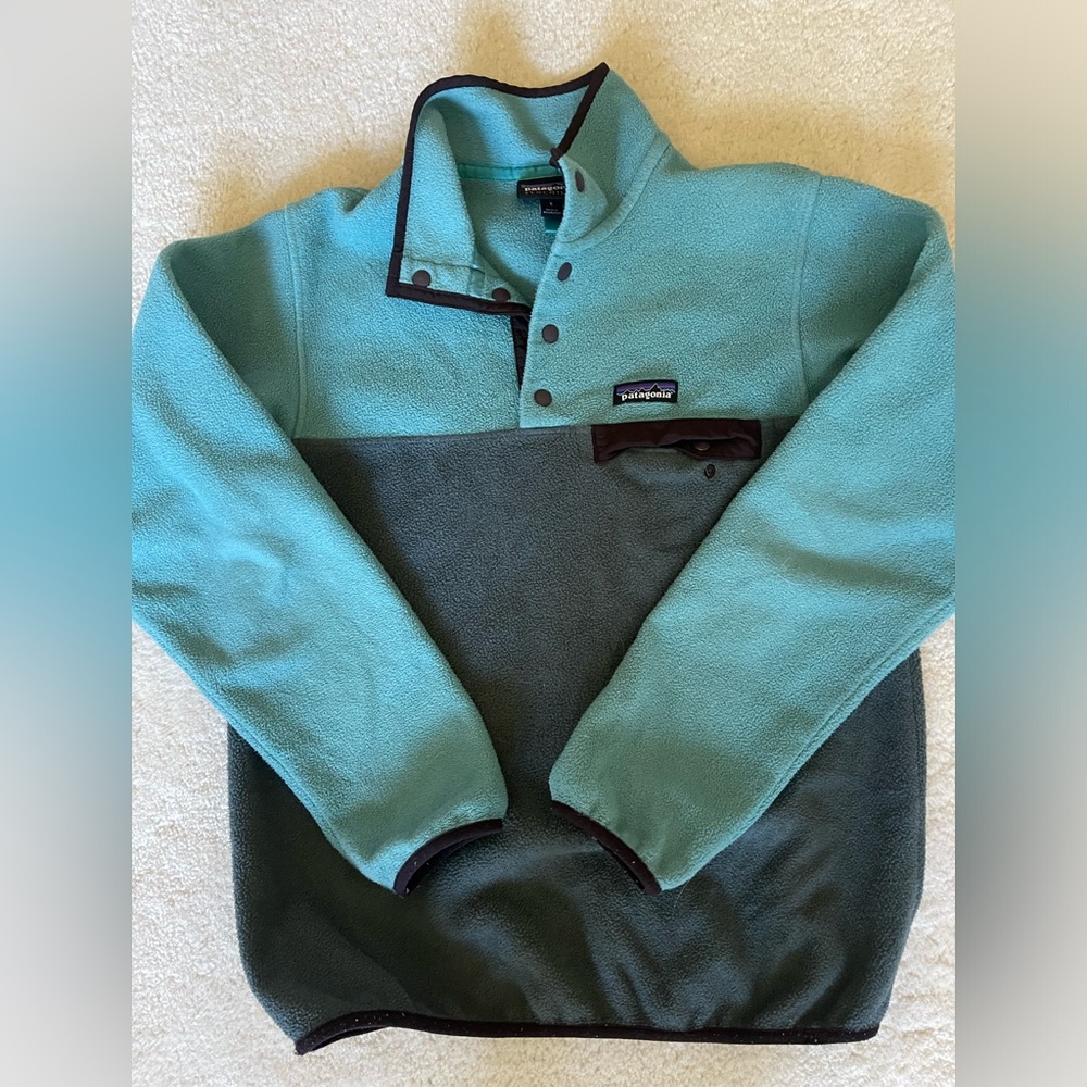 Patagonia women’s sweater